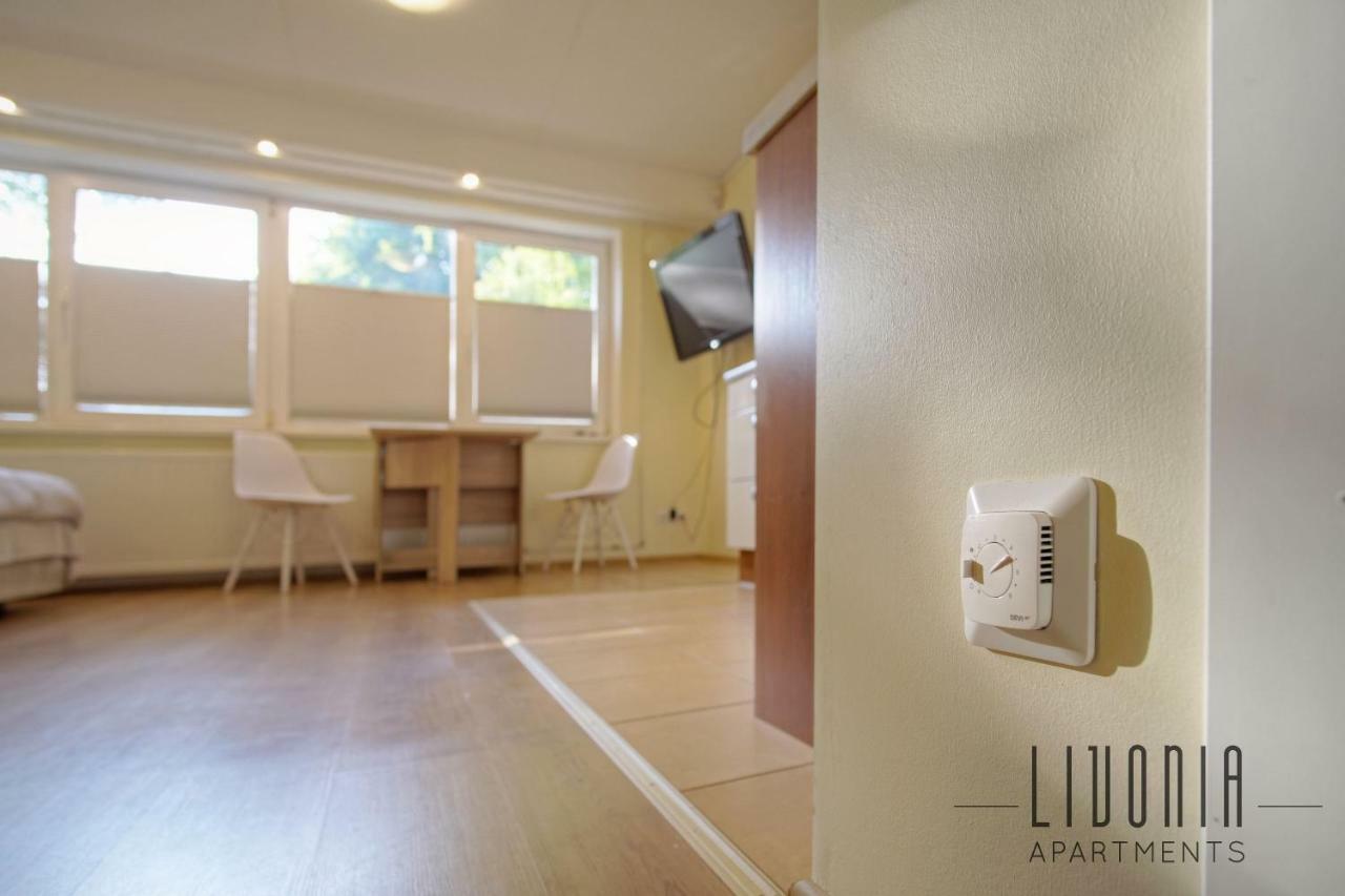 Sunny Studio With Parking, Self-Check-In & Wi-Fi Tallinn Exterior photo