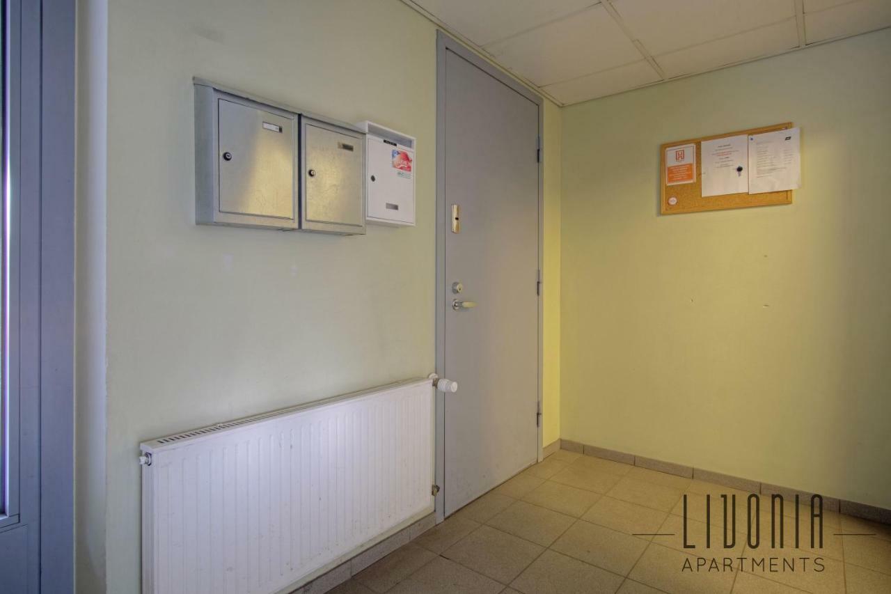 Sunny Studio With Parking, Self-Check-In & Wi-Fi Tallinn Exterior photo